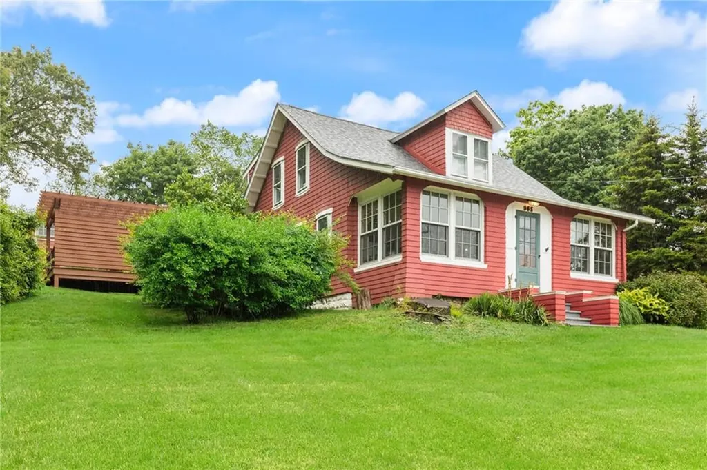 965 Greenville Avenue Smithfield RI 02828