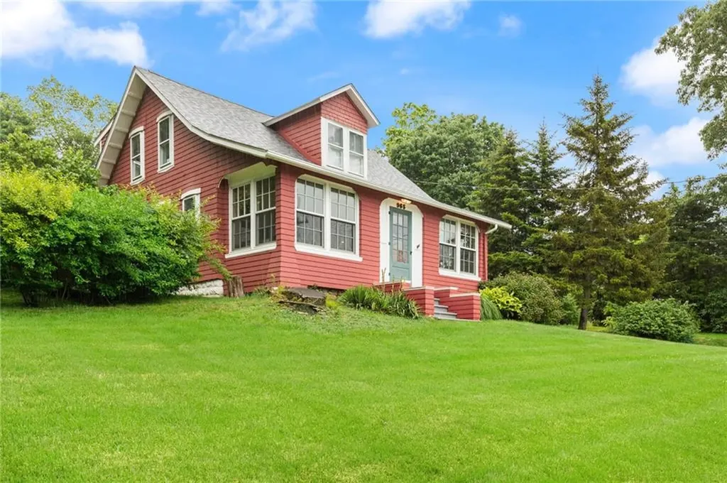 965 Greenville Avenue Smithfield RI 02828