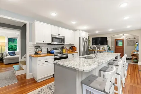 965 Greenville Avenue Smithfield RI 02828