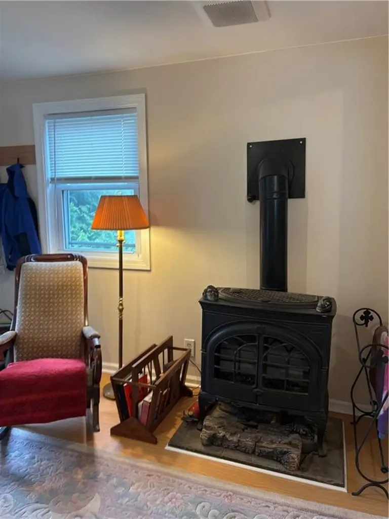 93 Huron Street Warwick RI 02889