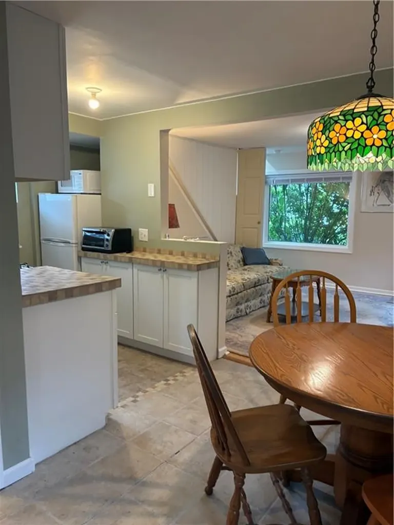 93 Huron Street Warwick RI 02889