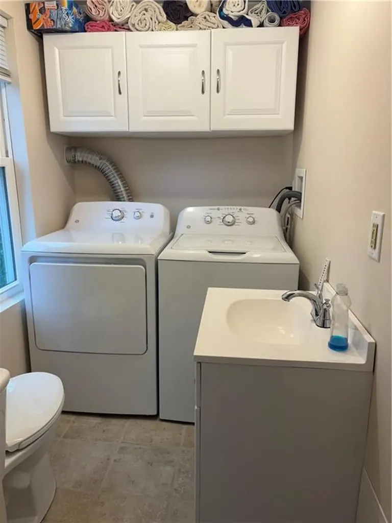 93 Huron Street Warwick RI 02889