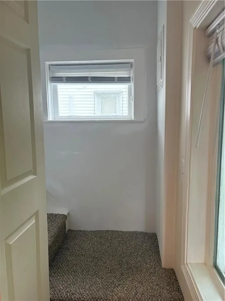 93 Huron Street Warwick RI 02889