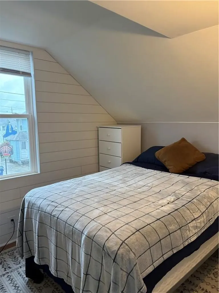 93 Huron Street Warwick RI 02889