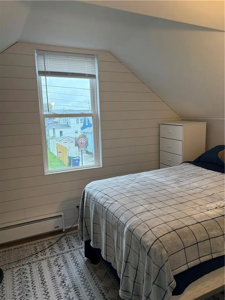 93 Huron Street Warwick RI 02889