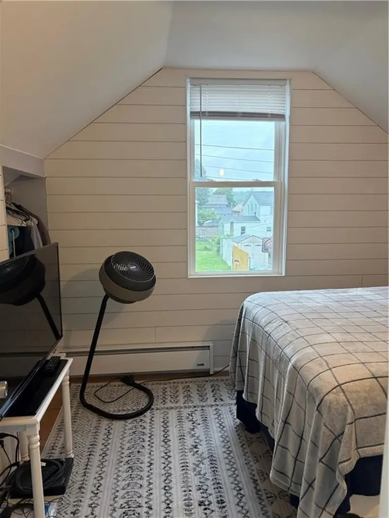 93 Huron Street Warwick RI 02889