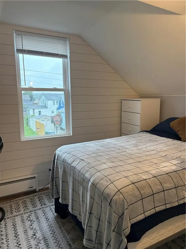 93 Huron Street Warwick RI 02889