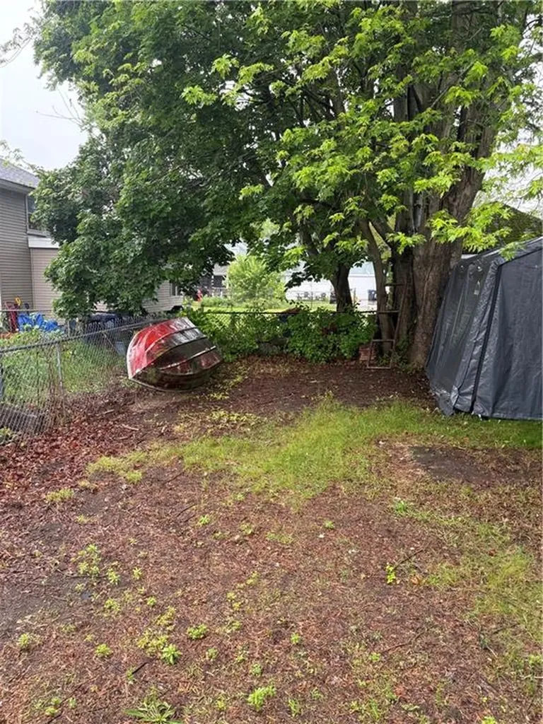 93 Huron Street Warwick RI 02889