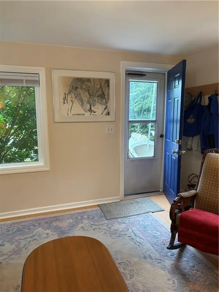 93 Huron Street Warwick RI 02889