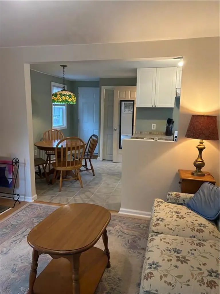 93 Huron Street Warwick RI 02889