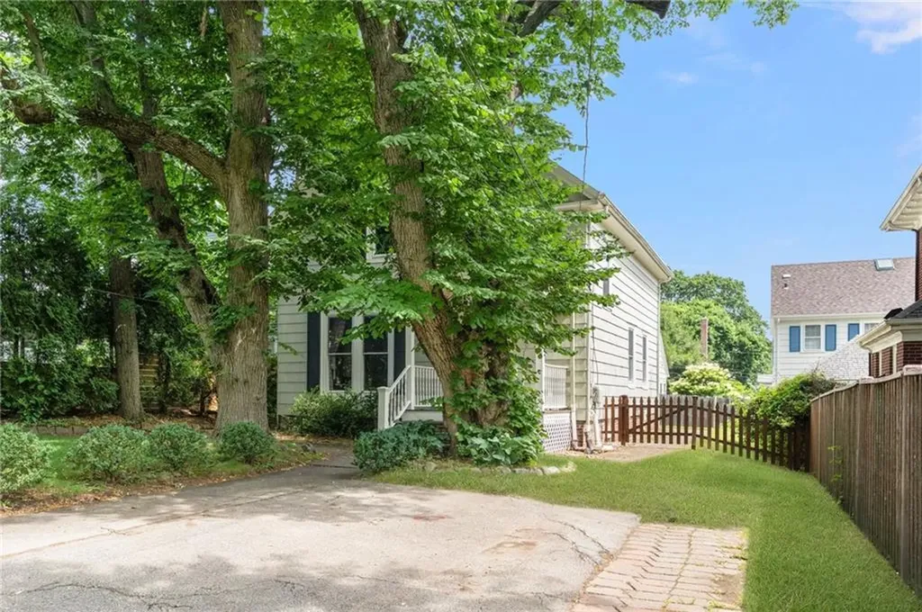 300 Rochambeau Avenue Providence RI 02906