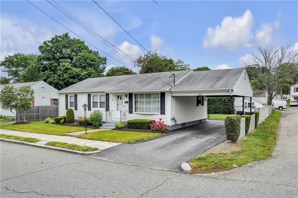 37 Joseph Street Providence RI 02904