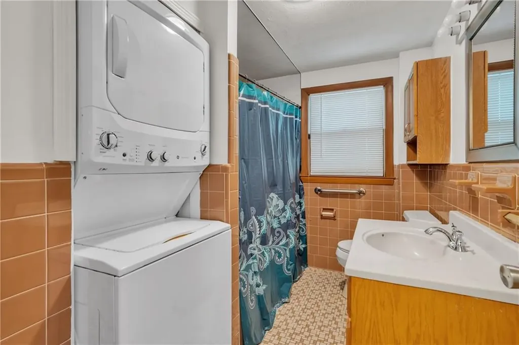 37 Joseph Street Providence RI 02904