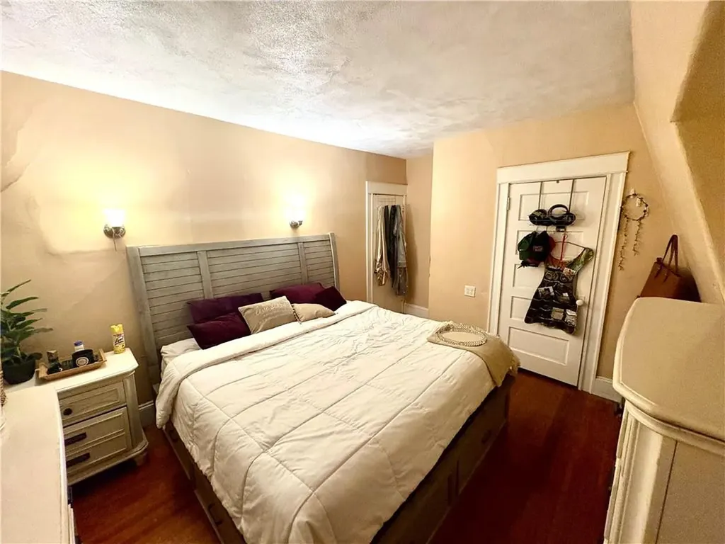 29 Rhodes Avenue Cranston RI 02905