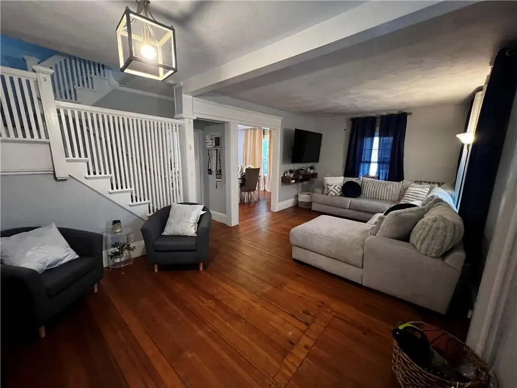29 Rhodes Avenue Cranston RI 02905