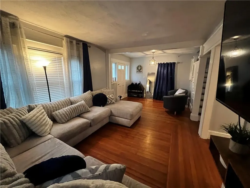 29 Rhodes Avenue Cranston RI 02905
