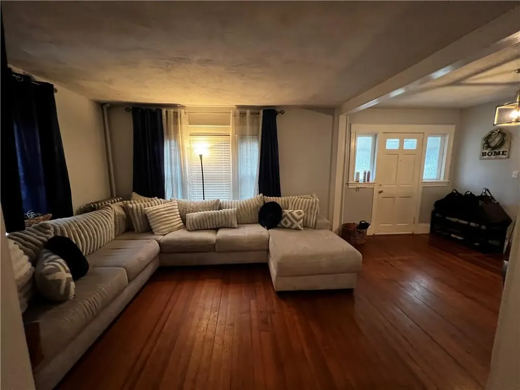 29 Rhodes Avenue Cranston RI 02905