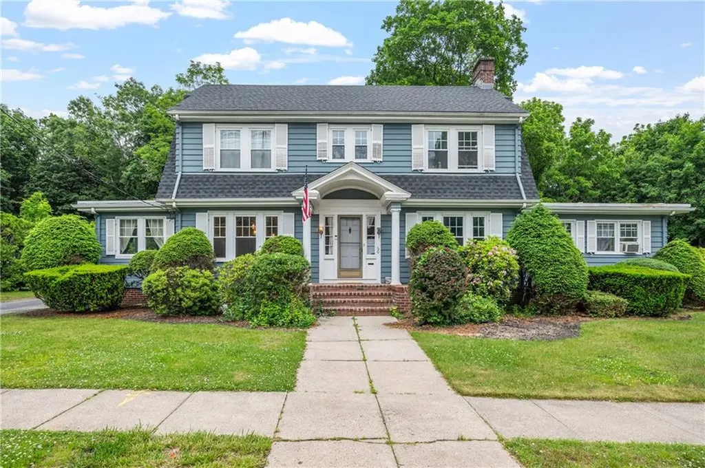 60 White Parkway North Smithfield RI 02896