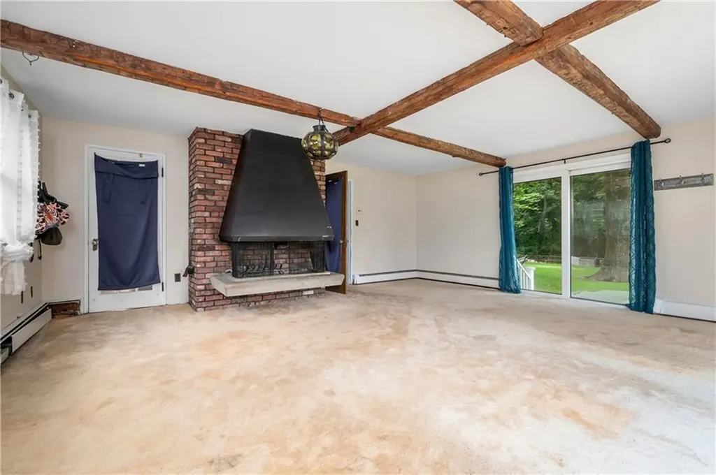 60 White Parkway North Smithfield RI 02896