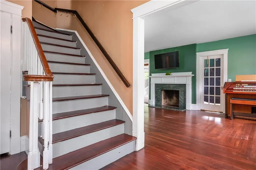 60 White Parkway North Smithfield RI 02896