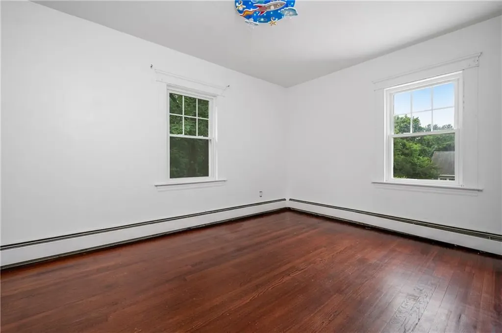 60 White Parkway North Smithfield RI 02896