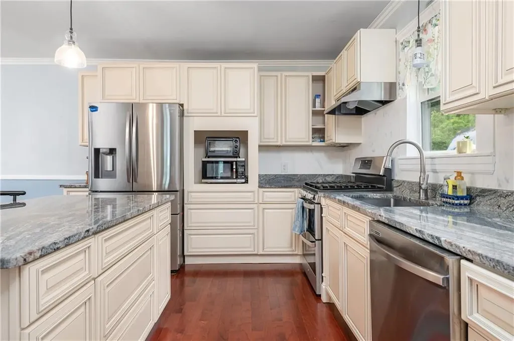 60 White Parkway North Smithfield RI 02896