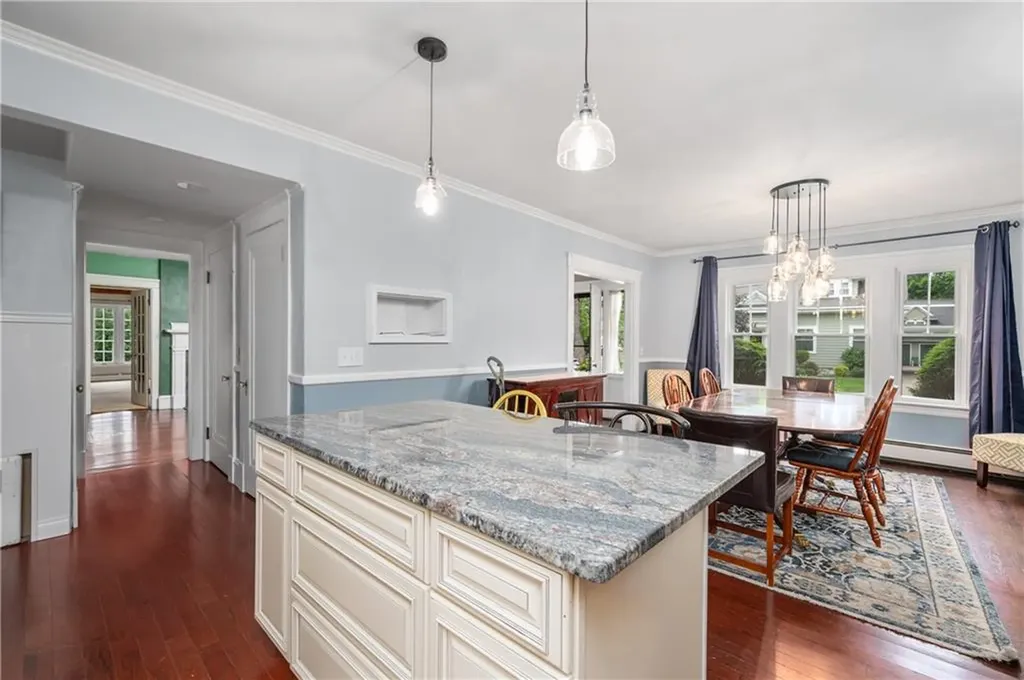 60 White Parkway North Smithfield RI 02896