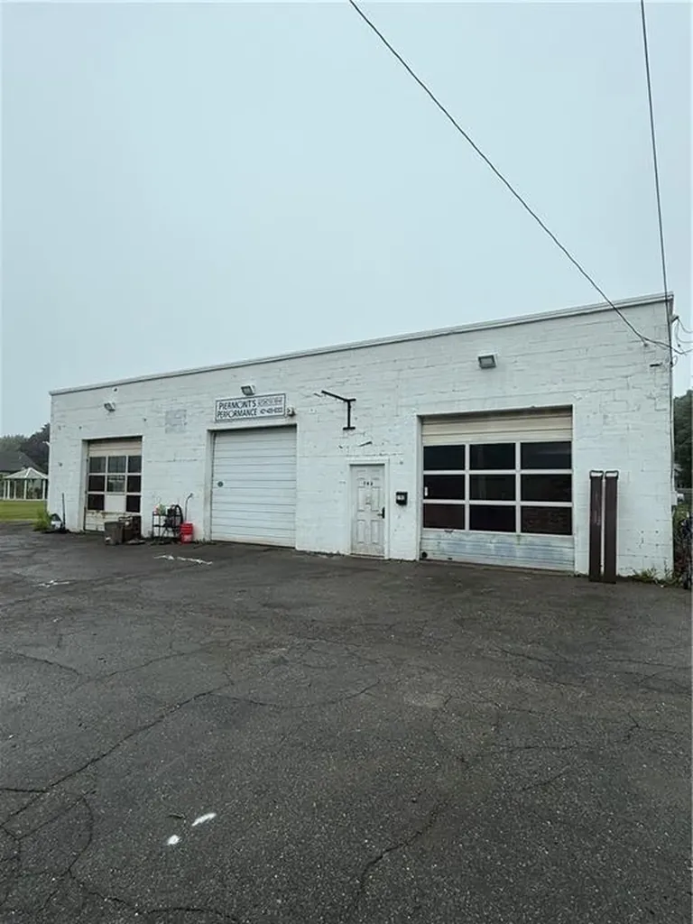 793 Main Road Tiverton RI 02878