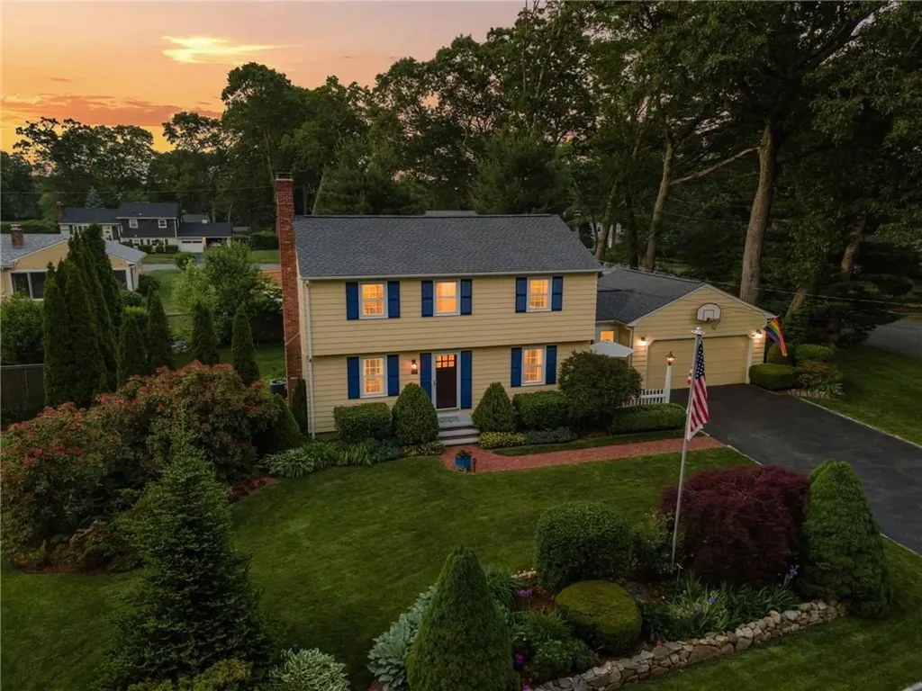 125 Grand View Road East Greenwich RI 02818