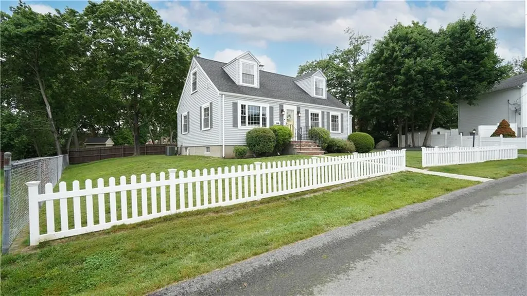 12 Cumberland Street Cumberland RI 02864