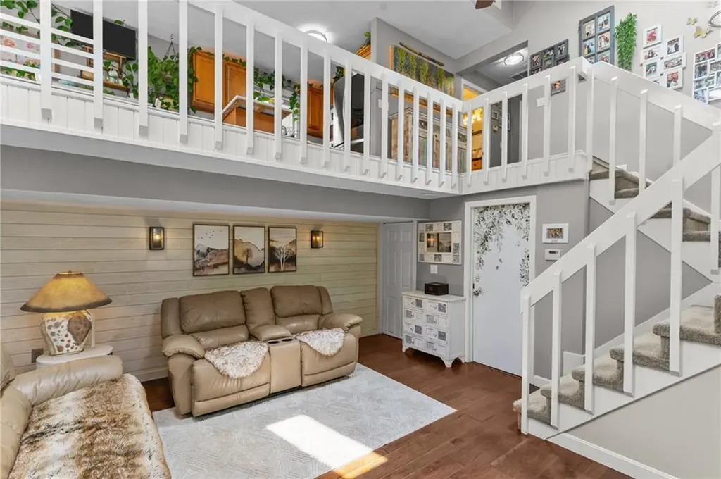 68 Everglade Avenue Warwick RI 02886