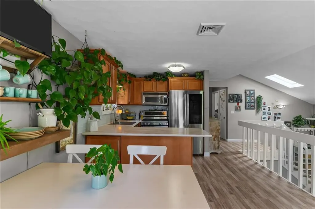 68 Everglade Avenue Warwick RI 02886
