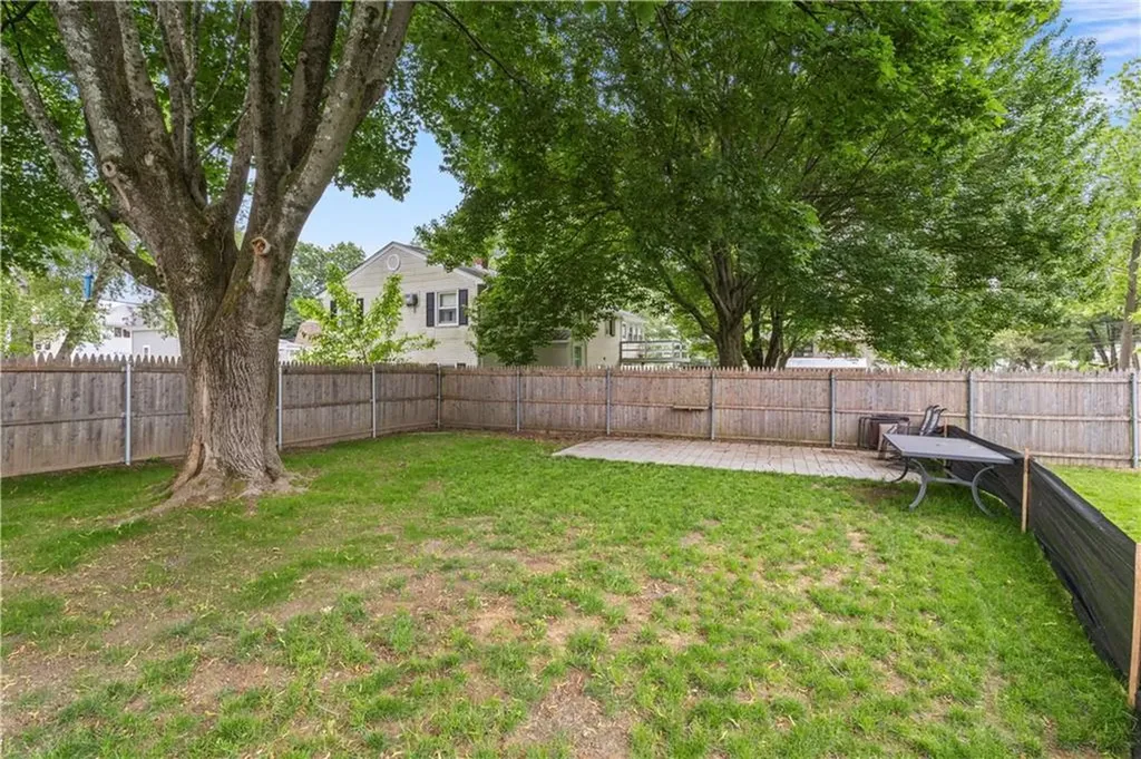 132 West Street West Warwick RI 02893