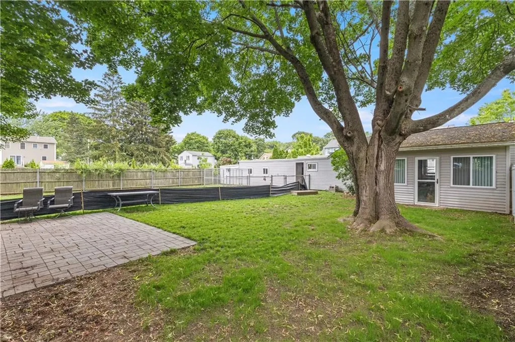132 West Street West Warwick RI 02893