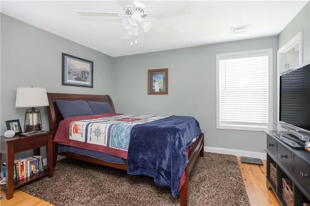 52 Bedlow Avenue Newport RI 02840