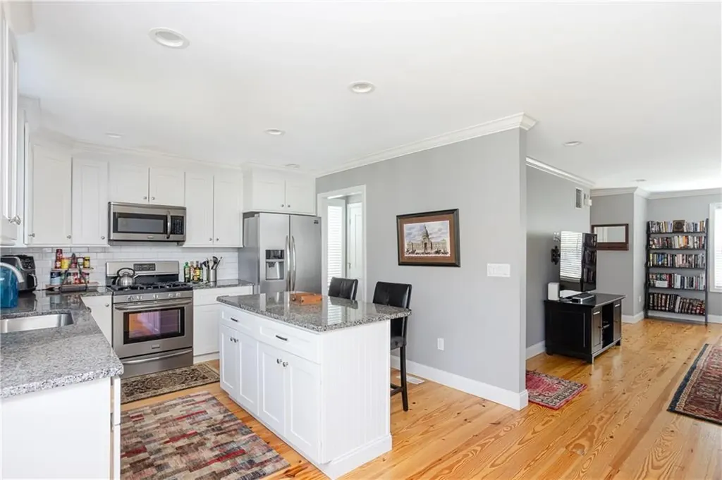 52 Bedlow Avenue Newport RI 02840