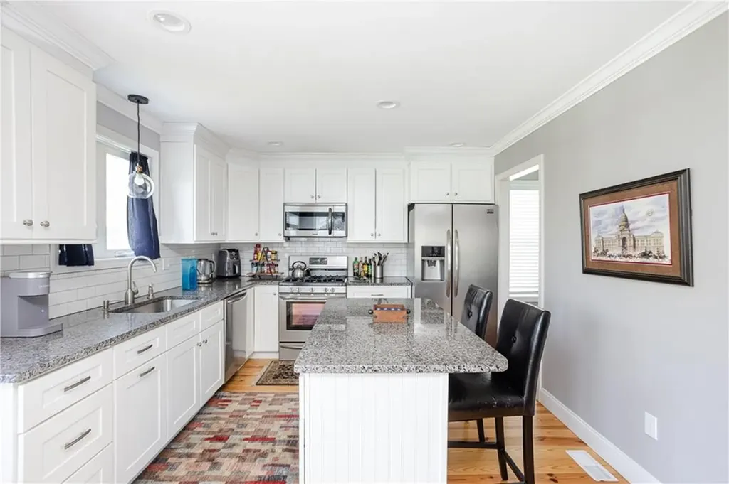 52 Bedlow Avenue Newport RI 02840