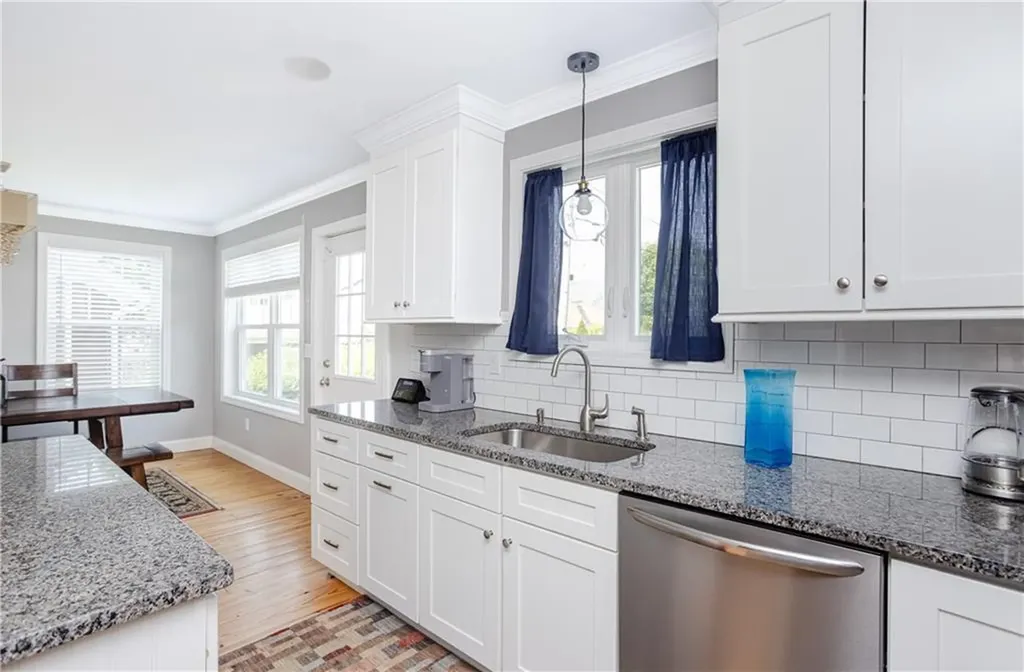 52 Bedlow Avenue Newport RI 02840