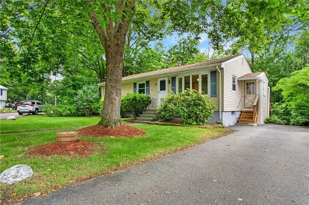 52 Kay Street Cumberland RI 02864