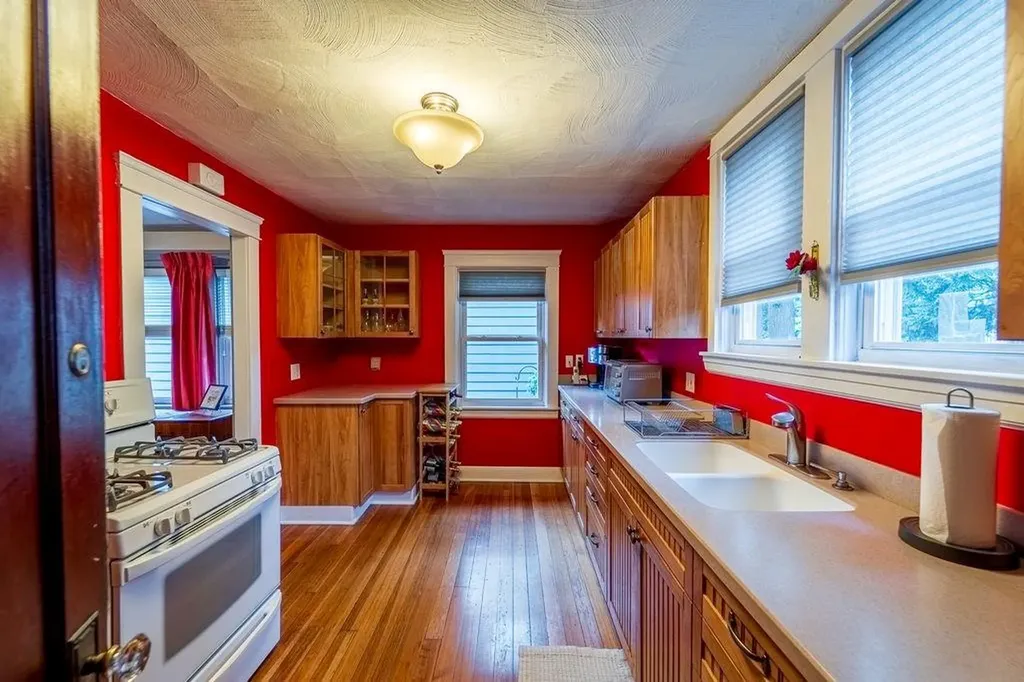 17 19 Methyl Street Providence RI 02906