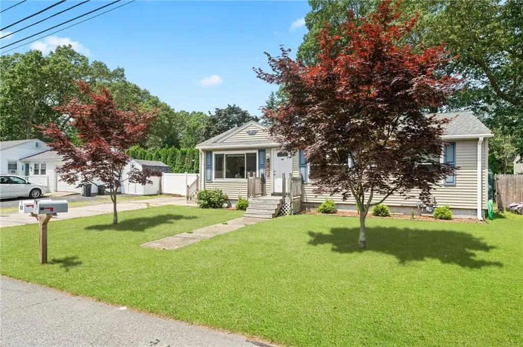 49 Cottage Grove Avenue Warwick RI 02889