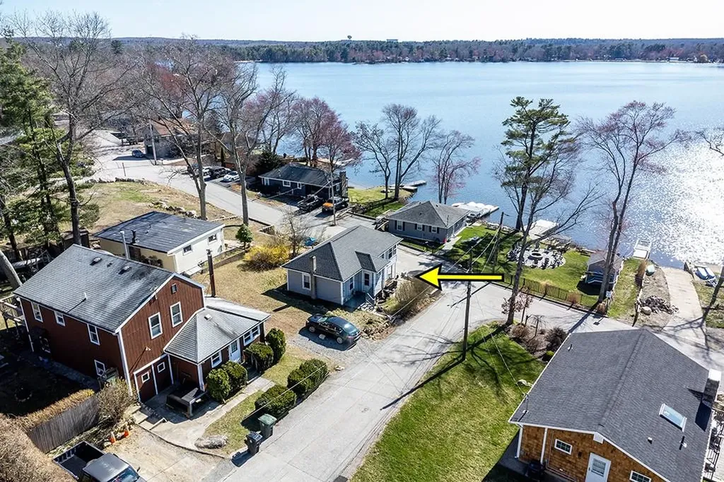 24 East Shore Drive Coventry RI 02816