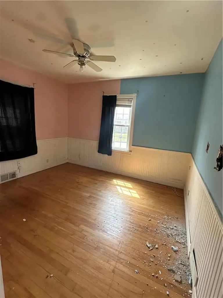435 Auburn Street Cranston RI 02910