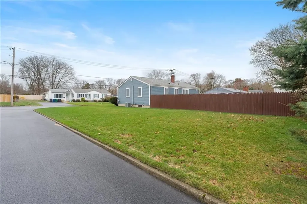 90 Waycross Drive Warwick RI 02888