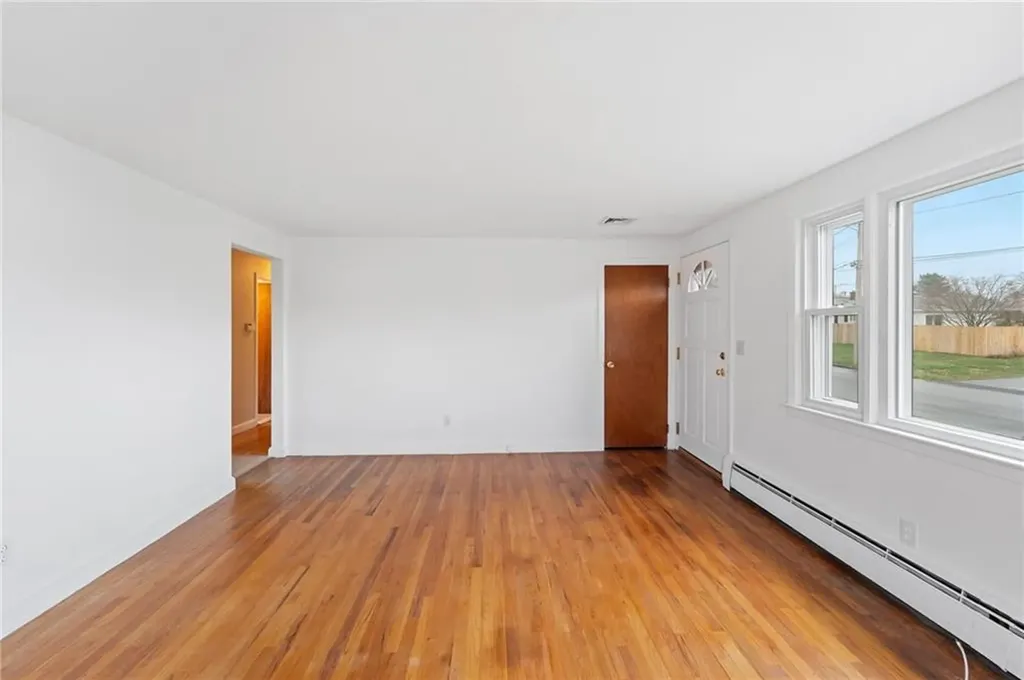 90 Waycross Drive Warwick RI 02888
