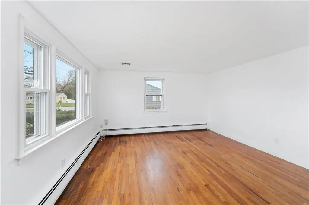 90 Waycross Drive Warwick RI 02888