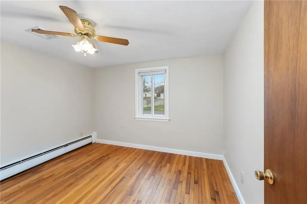 90 Waycross Drive Warwick RI 02888