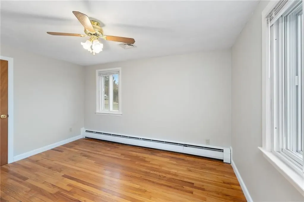 90 Waycross Drive Warwick RI 02888