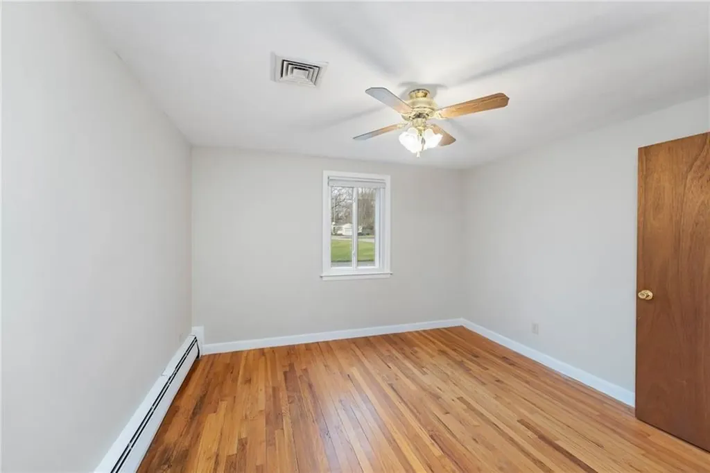 90 Waycross Drive Warwick RI 02888
