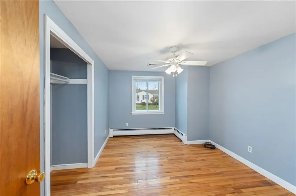 90 Waycross Drive Warwick RI 02888